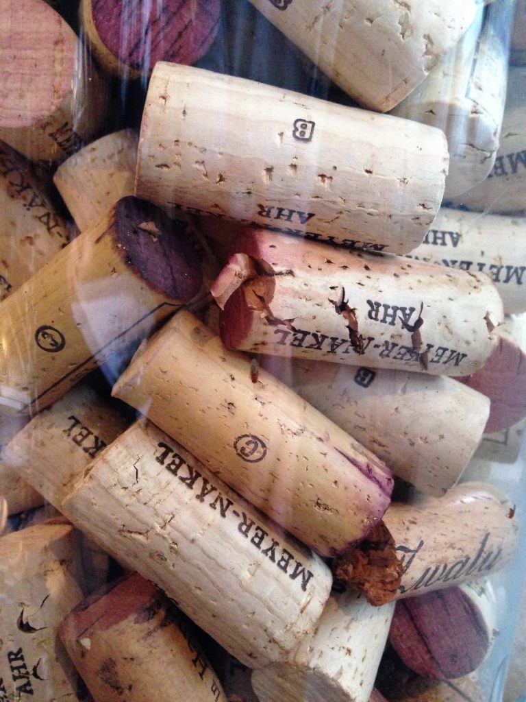 Weingut Meyer-Näkel, Korken