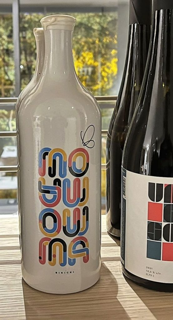 besondere Flaschen Formen Wein Steingut Ton